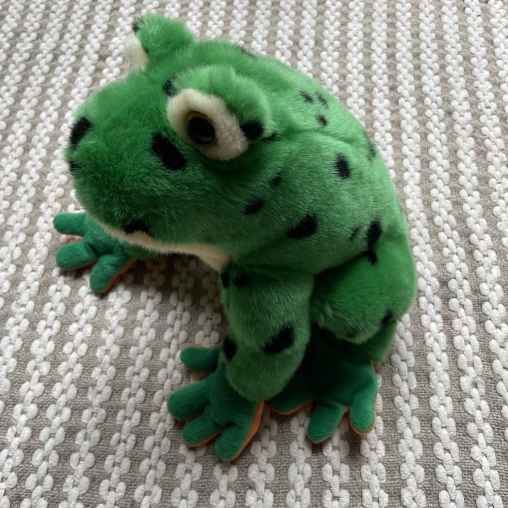 TY Plush Frog Lilypad 2004 Classic Green Bullfrog Stuffed Animal Plush 9"‎ EUC
